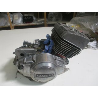 3. Suzuki GT 250 Motor mit Kupplung und Ölpumpe 33500 km GT250-108910