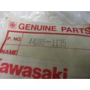 C235. Kawasaki GPZ 305 Scheinwerferhalter links Blinkerhalter Gabel 44033-1135