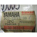 D999. Yamaha XJ 900 F Deckel 5G2-2219X-00 Schwinge Abdeckung Kappe Stopfen